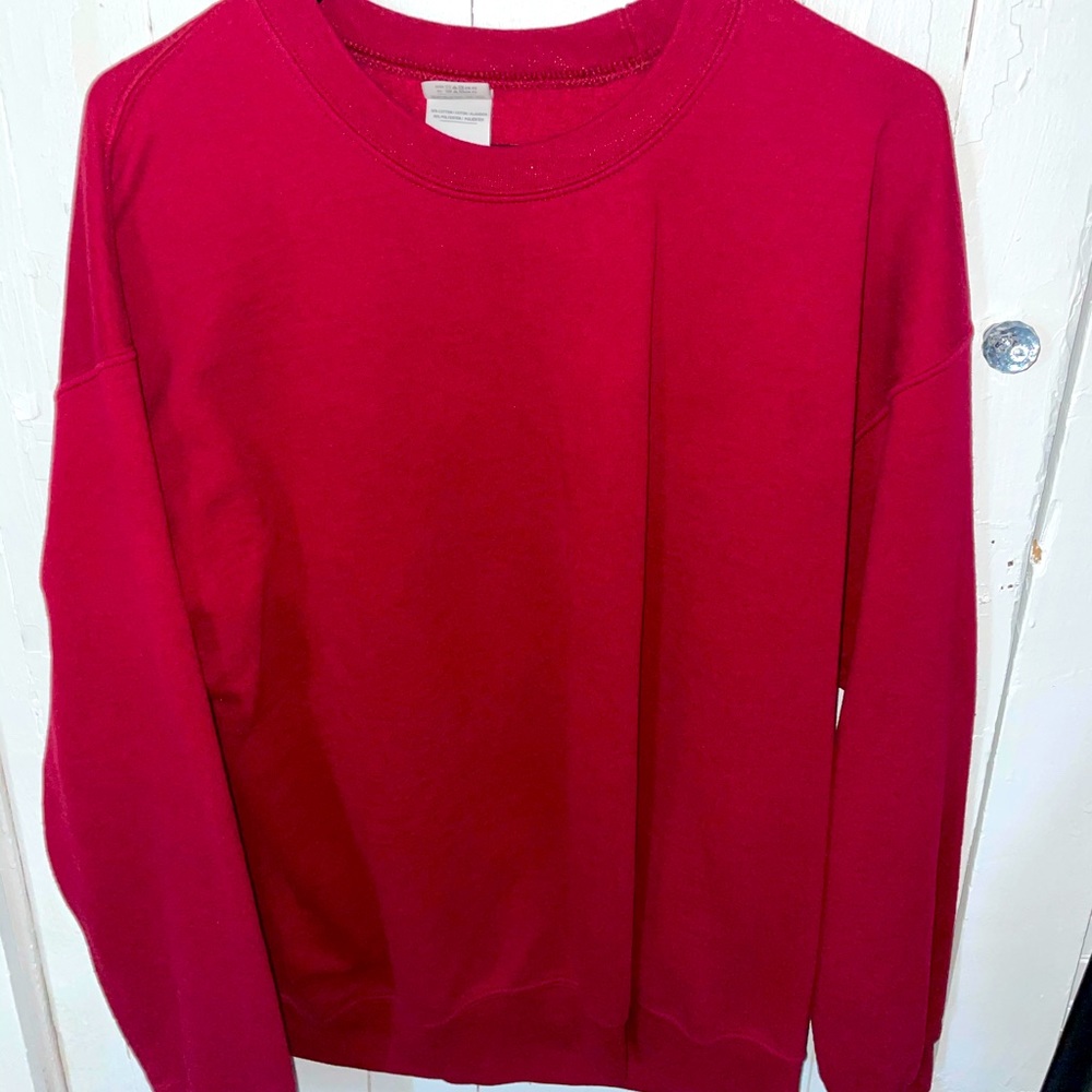 Simple sweat shirt